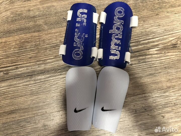 Футбольные щитки