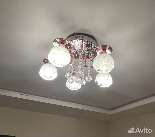 Люстра потолочная
