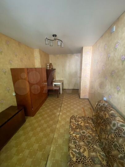 Комната 14 м² в 3-к., 2/2 эт.