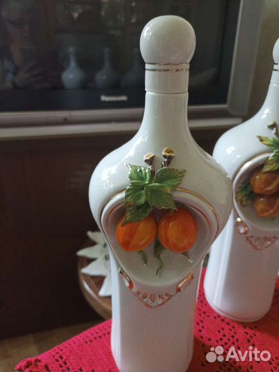 Штофы фарфоровые