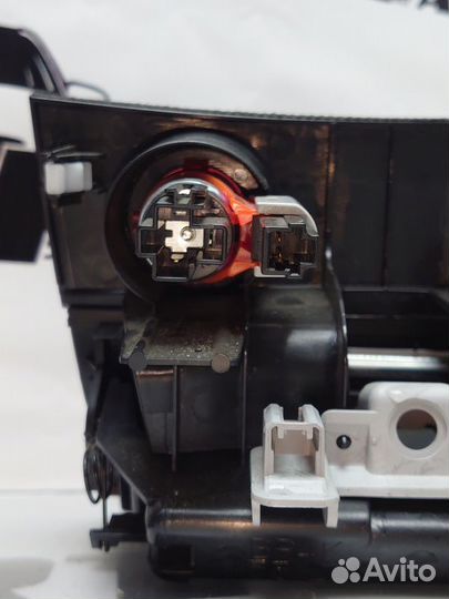 Пепельница Mazda 3 BK рестайлинг (2006—2009)