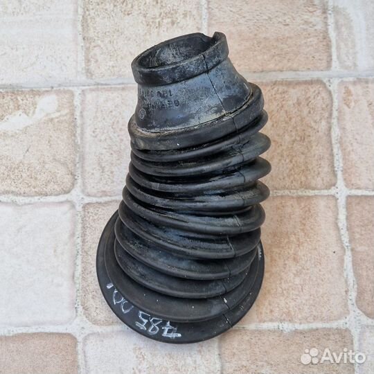 Гофрированный чехол (пыльник) Volkswagen Golf 3