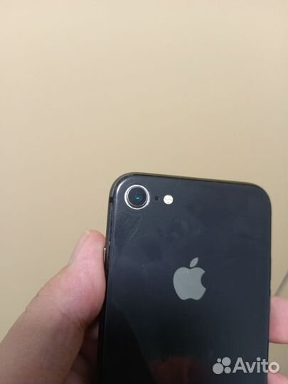 iPhone 8, 64 ГБ