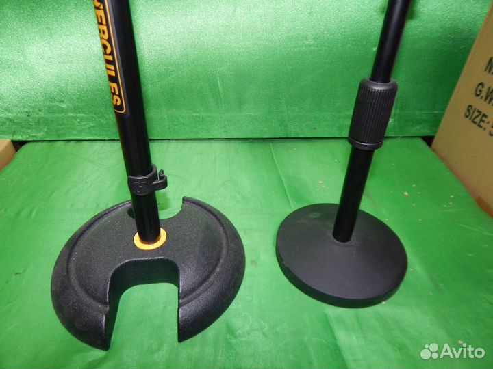 Настольная стойка под любой микрофон