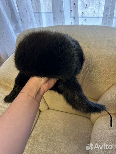 Женская и Мужская шапки