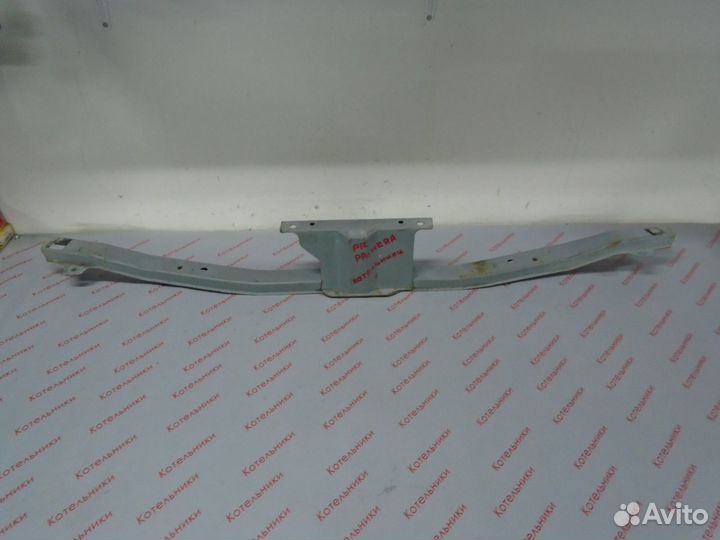 Nissan 62290-AU000 Усилитель бампера верхний