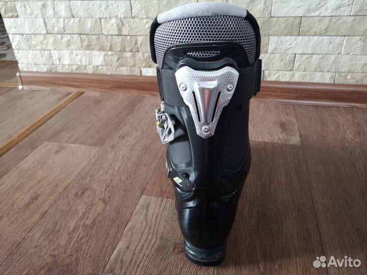 Горнолыжные ботинки