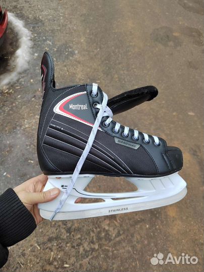 Коньки хоккейные