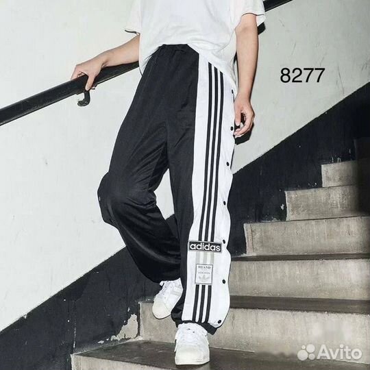 Спортивные штаны adidas женские