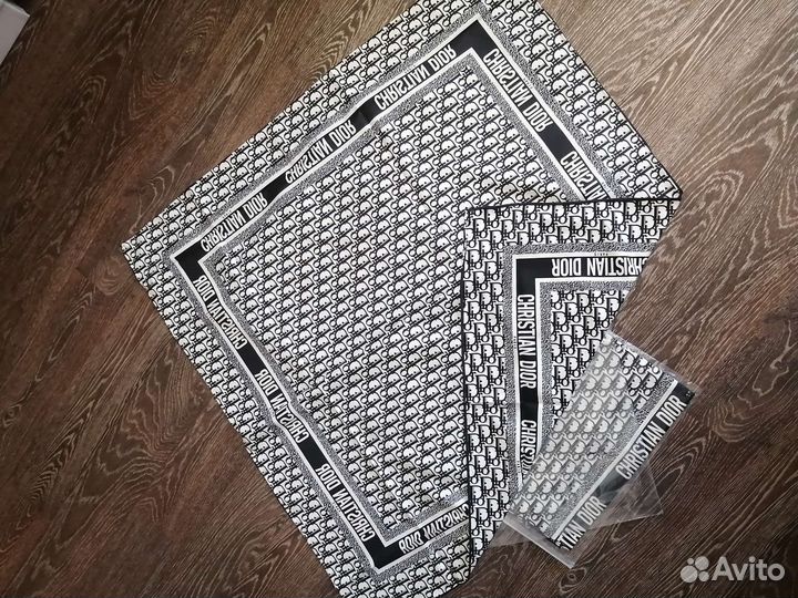 Шёлковые платки Christian dior