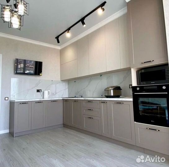 Кухня с гарантией в современном стиле