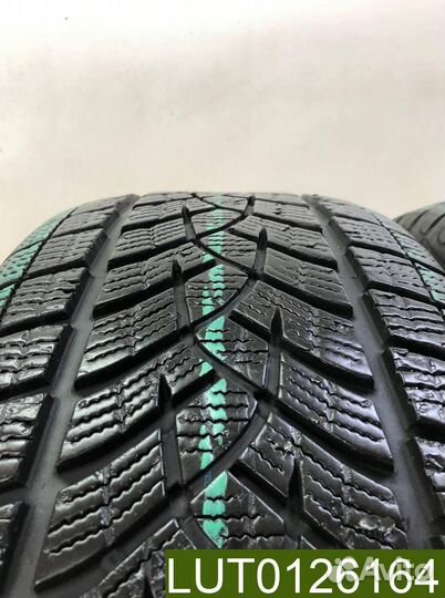 Goodyear UltraGrip Performance Gen-1 235/55 R17 103V