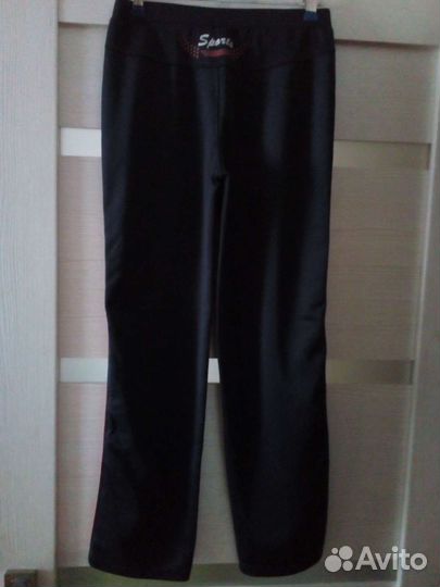 Спортивный костюм женский