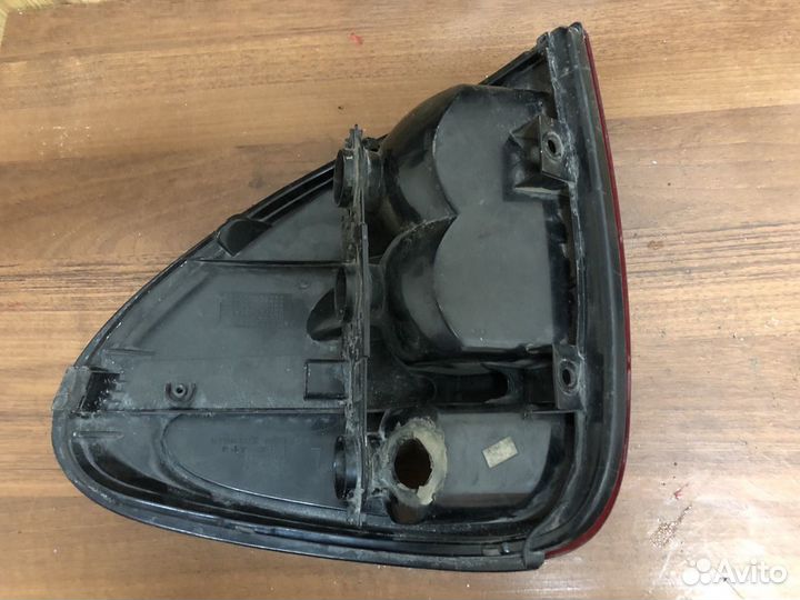 Фонарь левый Додж Караван 4 Dodge Caravan IV