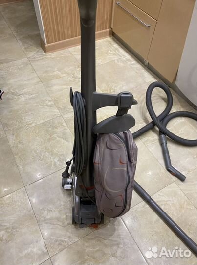 Пылесос Kirbi G10E