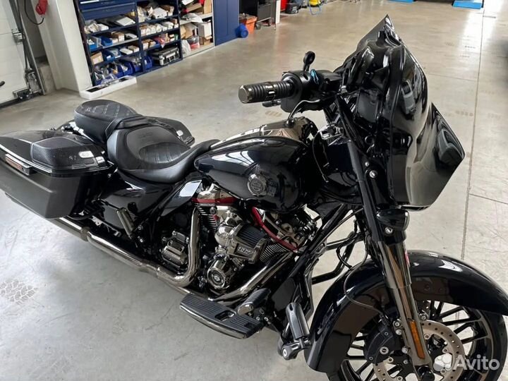 Harley-Davidson Street Glide flhxs 1870 2023 года