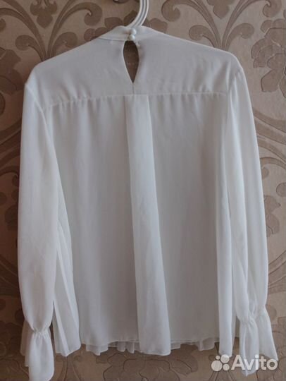 Блузка нарядная женская,белая 50р