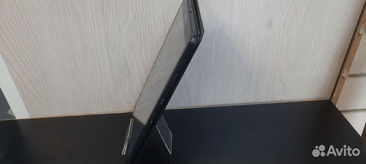 Планшет с SIM-картой Samsung Galaxy Tab A SM-T585