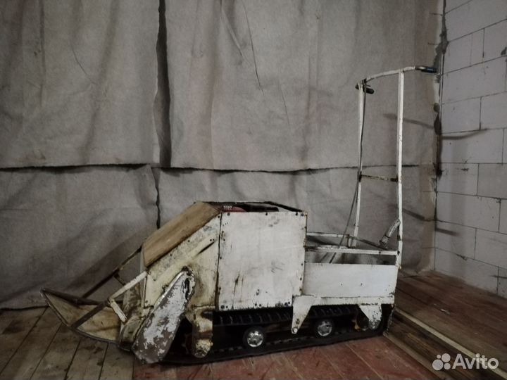 Мото буксировщик