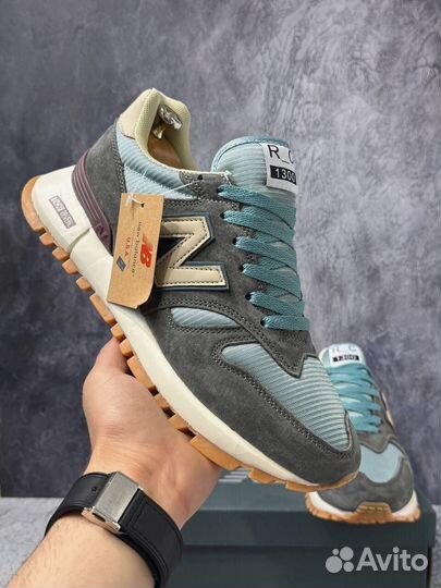 Кроссовки New Balance 1300