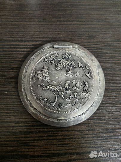 Серебрянная пудренница Вьетнам проба 90