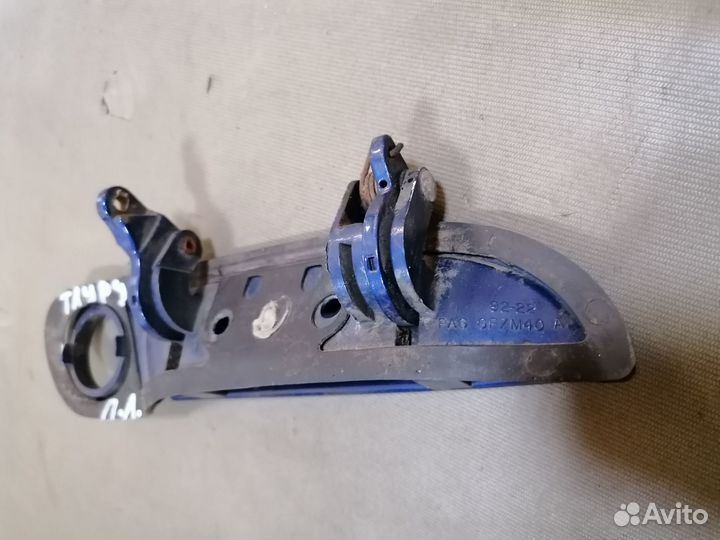 Ручка двери передней левой Ford Taurus 2 1992-1996