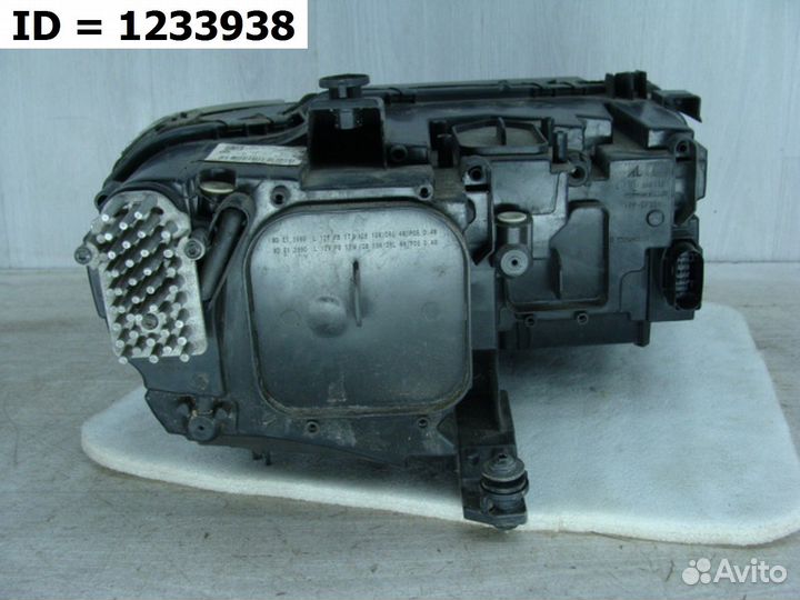 Фара левая Volkswagen Tiguan