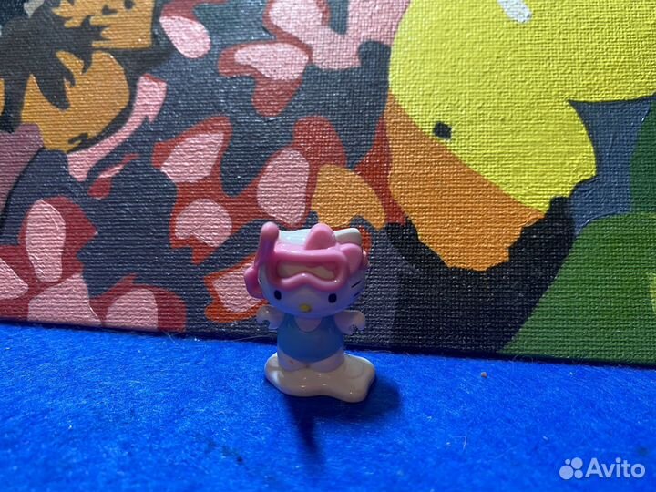 Hello Kitty игрушки 4 маленьких и 2 большие