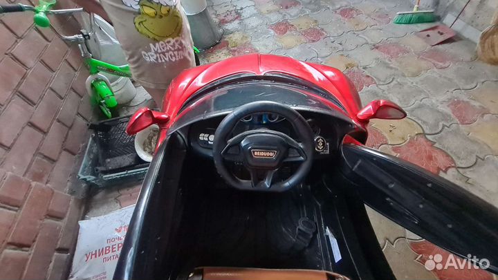 Детский электромобиль бу