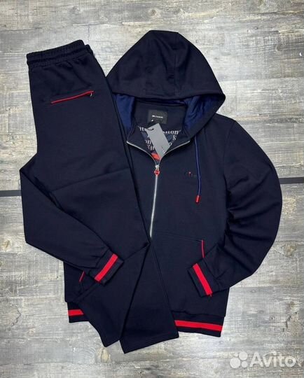 Спортивный костюм Kiton (46-56) для динамичных людей