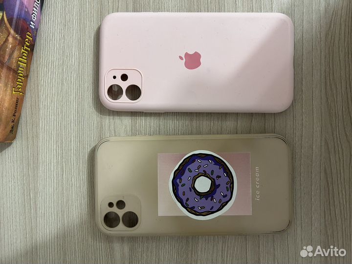 Чехолы на iPhone 11