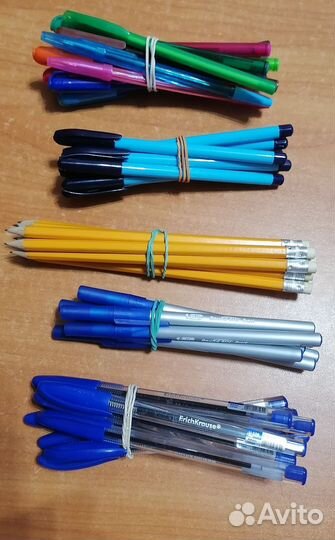 Набор канцелярии новые и б/у, ручки, обложки