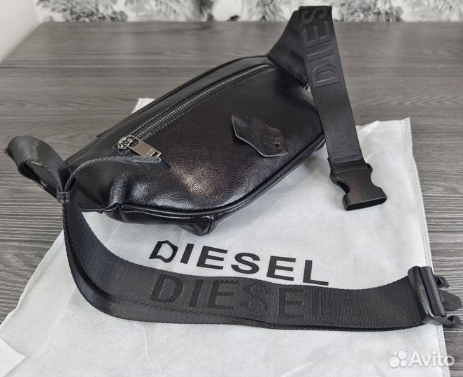 Мужская кожаная сумка слинг банан Diesel black lux