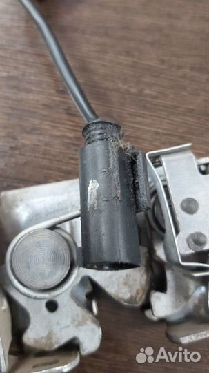 Замок капота Bmw X5 3.0D E70 M57N2 2007