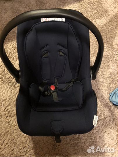 Автомобильное кресло+в подарок горка для купания