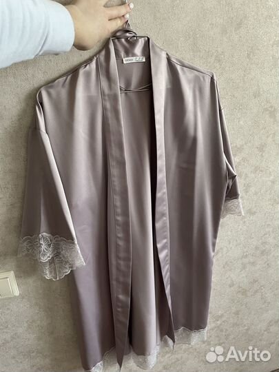 Халат женский шелковый Oysho