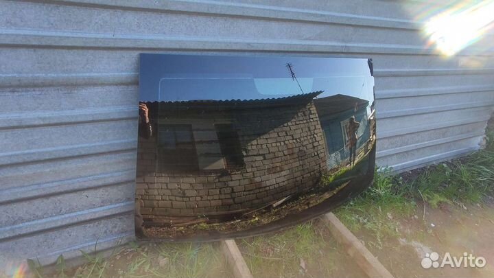 Стекло заднее Peugeot 408