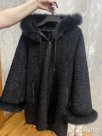 Пальто женское из каракульчи