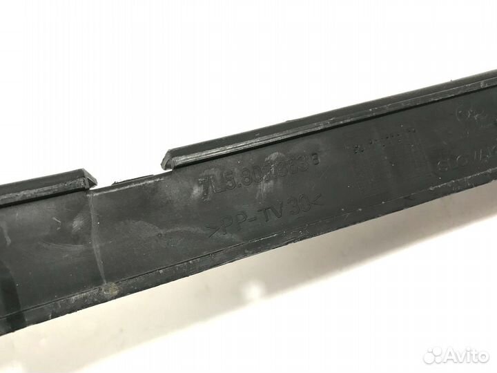 Направляющая заднего бампера Porsche Cayenne