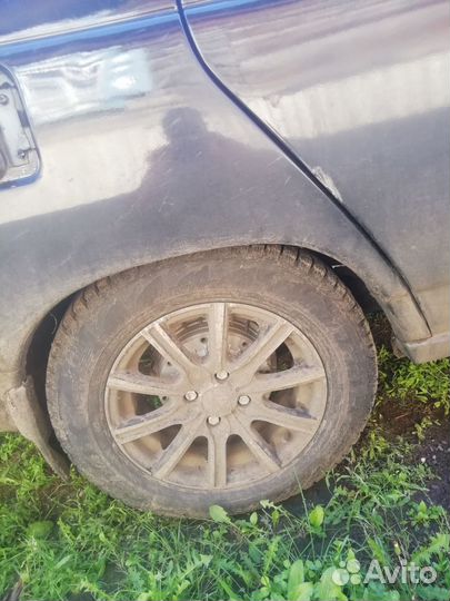 ВАЗ 2111 1.5 МТ, 2003, 200 000 км