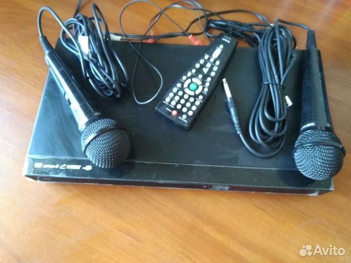DVD плеер караоке с микрофоном