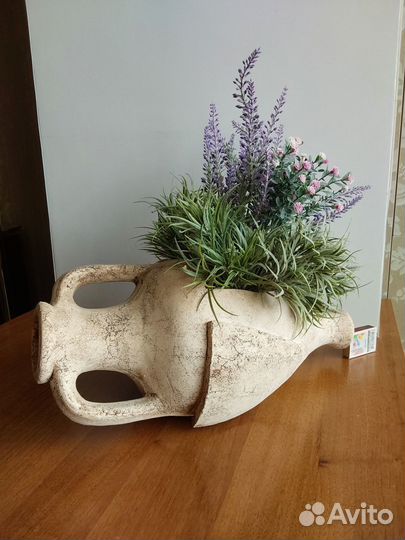 Амфора-вазон-кашпо новая (керамика) с букетом