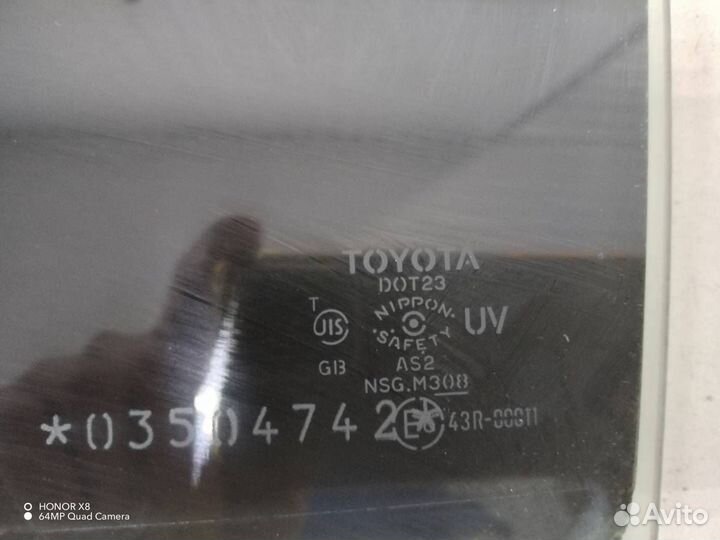 Стекло двери задней левой Toyota Corolla E150 2006