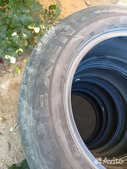 Nexen Classe Premiere 672A 215/65 R16