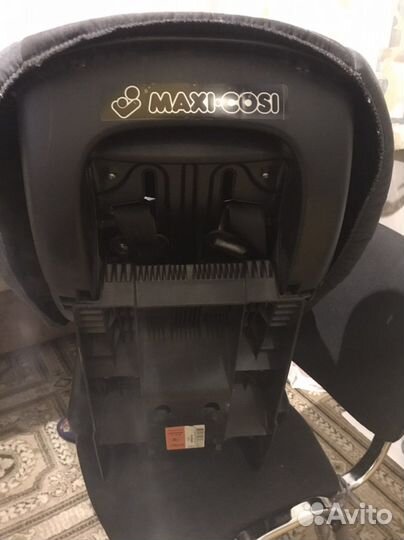 Автомобильное кресло maxi cosi 9-18кг