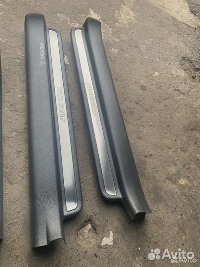 Накладка на порог Toyota Avensis T250