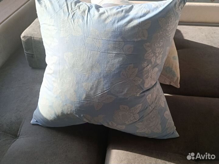 Подушка пуховая бу