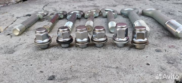 Колесные гайки с шайбами