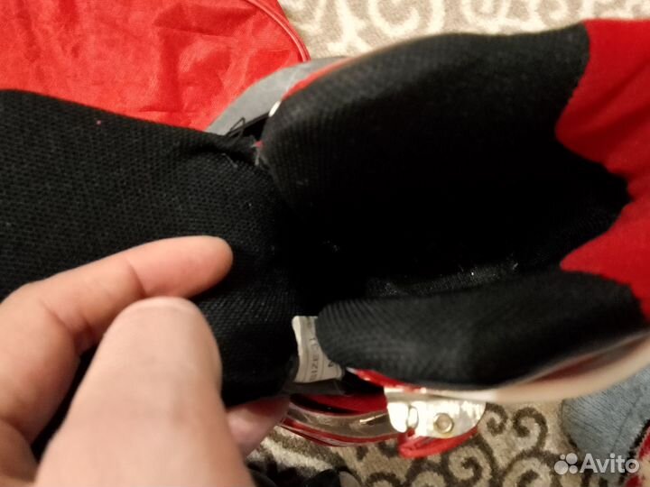 Продаются коньки для мальчика р. 31-34