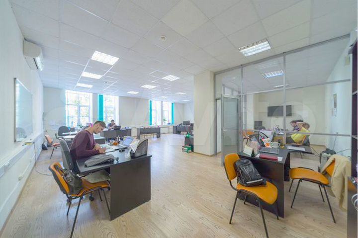 Собственник 214 м2 у метро Горьковская